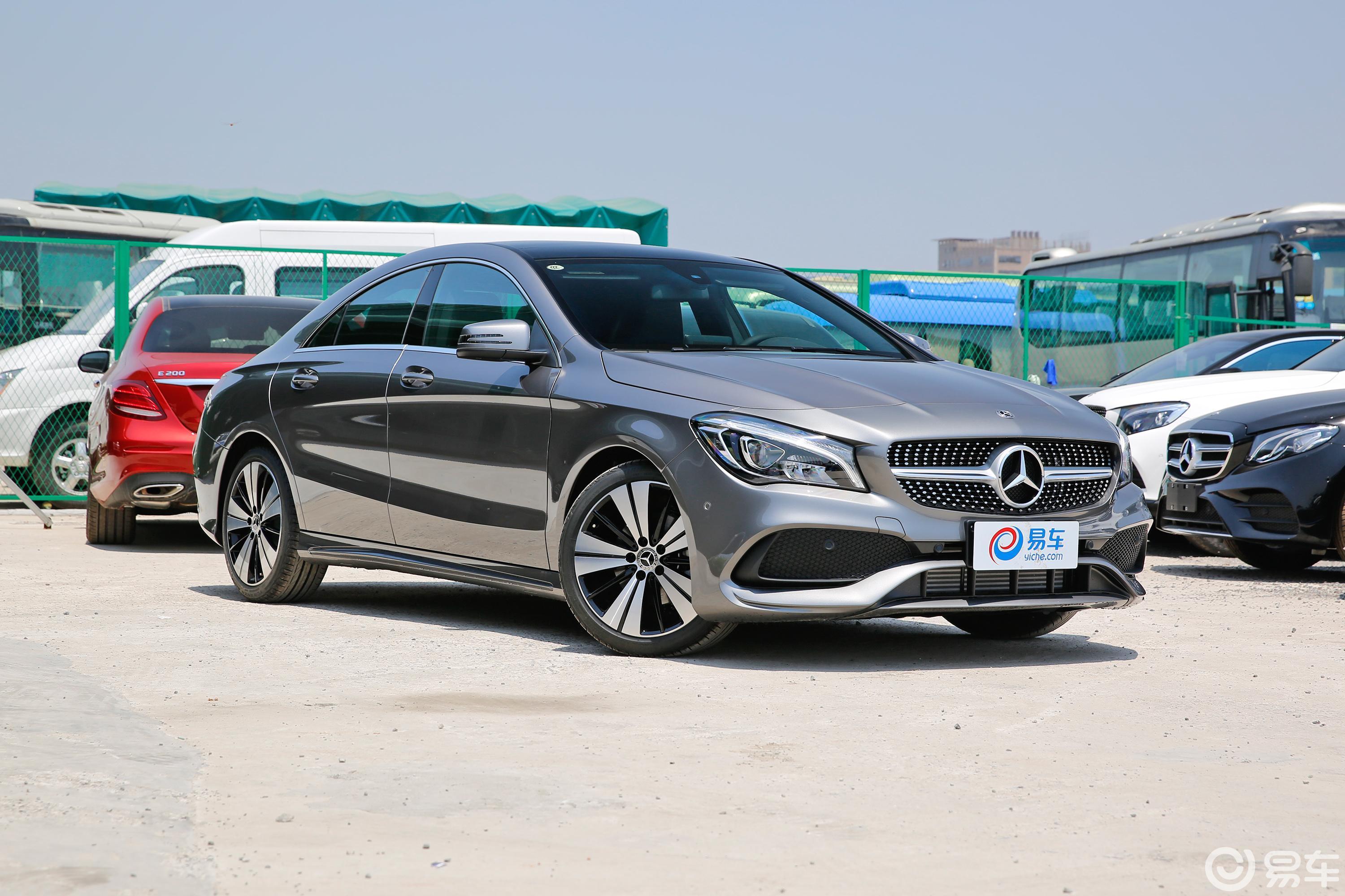 【奔驰cla级2018款cla 200 时尚版侧前45度车头向右水平汽车图片-汽车