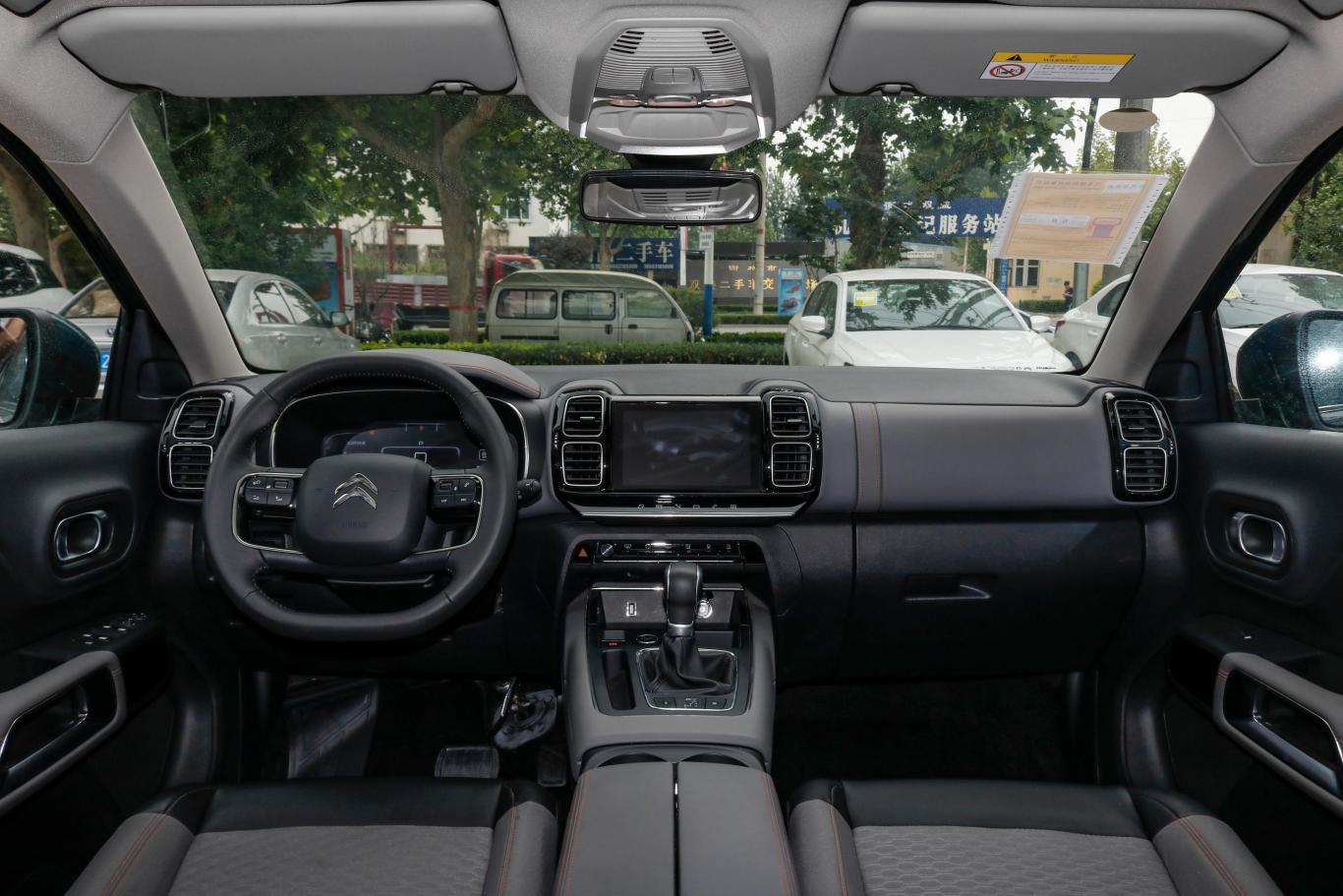 天逸 c5 aircross350thp 时尚版内饰全景正拍