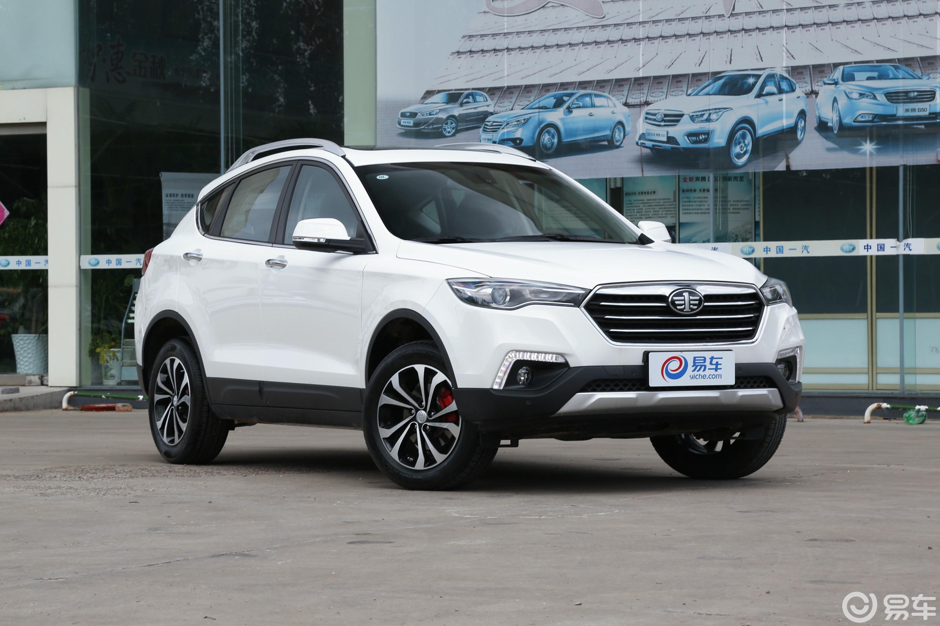 78万询底价外观54张前排78张后排23张官方28张外观颜色更多车图奔腾t