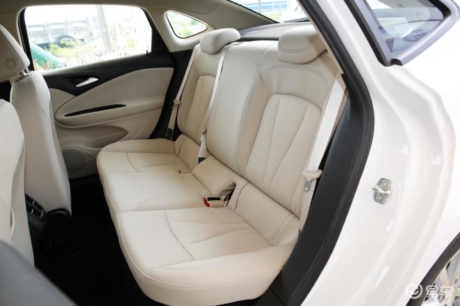 威朗成交价9.99万起 谁说好车没低价