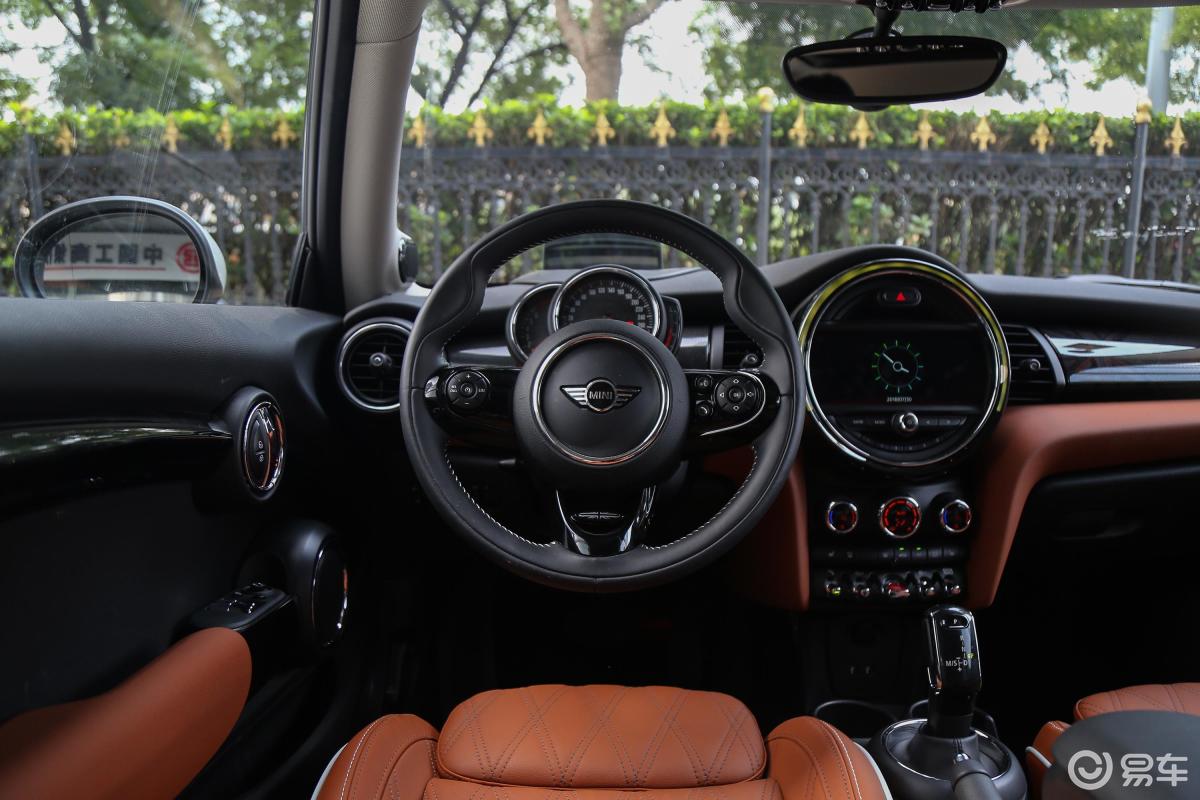 5t cooper 双离合 艺术家 三门版内饰全景副驾驶员方向汽车图片-汽车