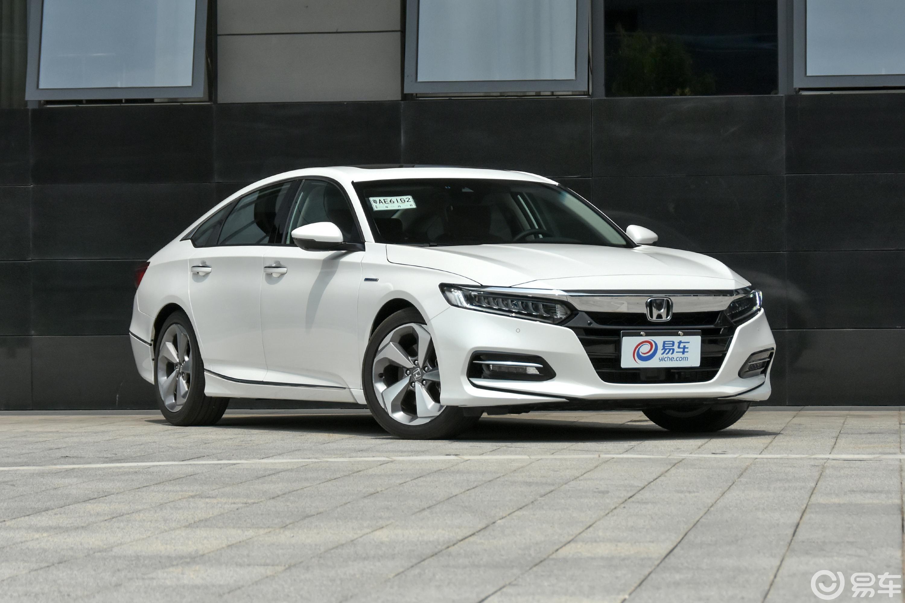 【雅阁2018款混动 2.