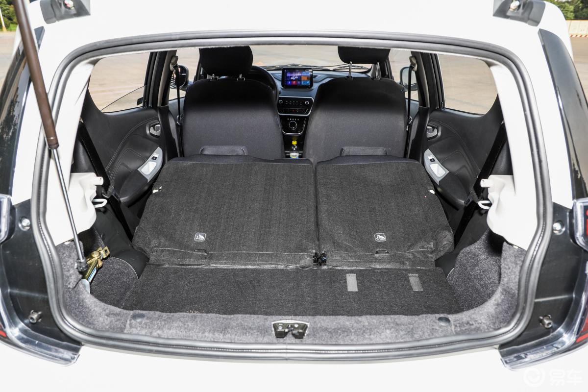 【江铃e200n2018款豪华版空间汽车图片-汽车图片大全】-易车