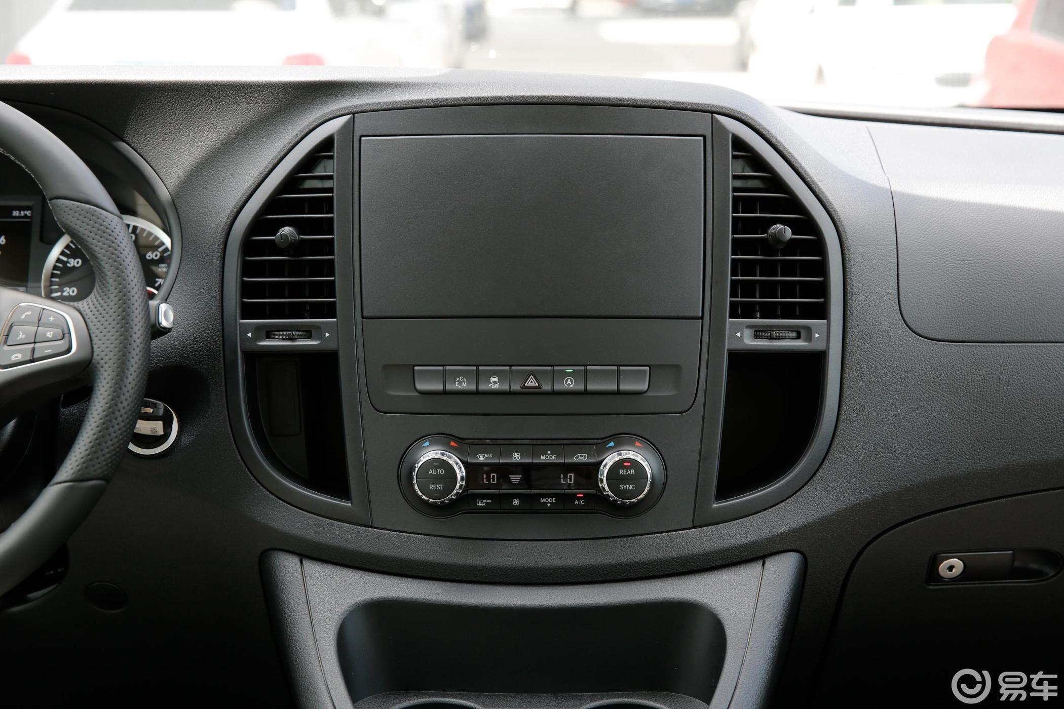 【福建奔驰威霆2016款2.