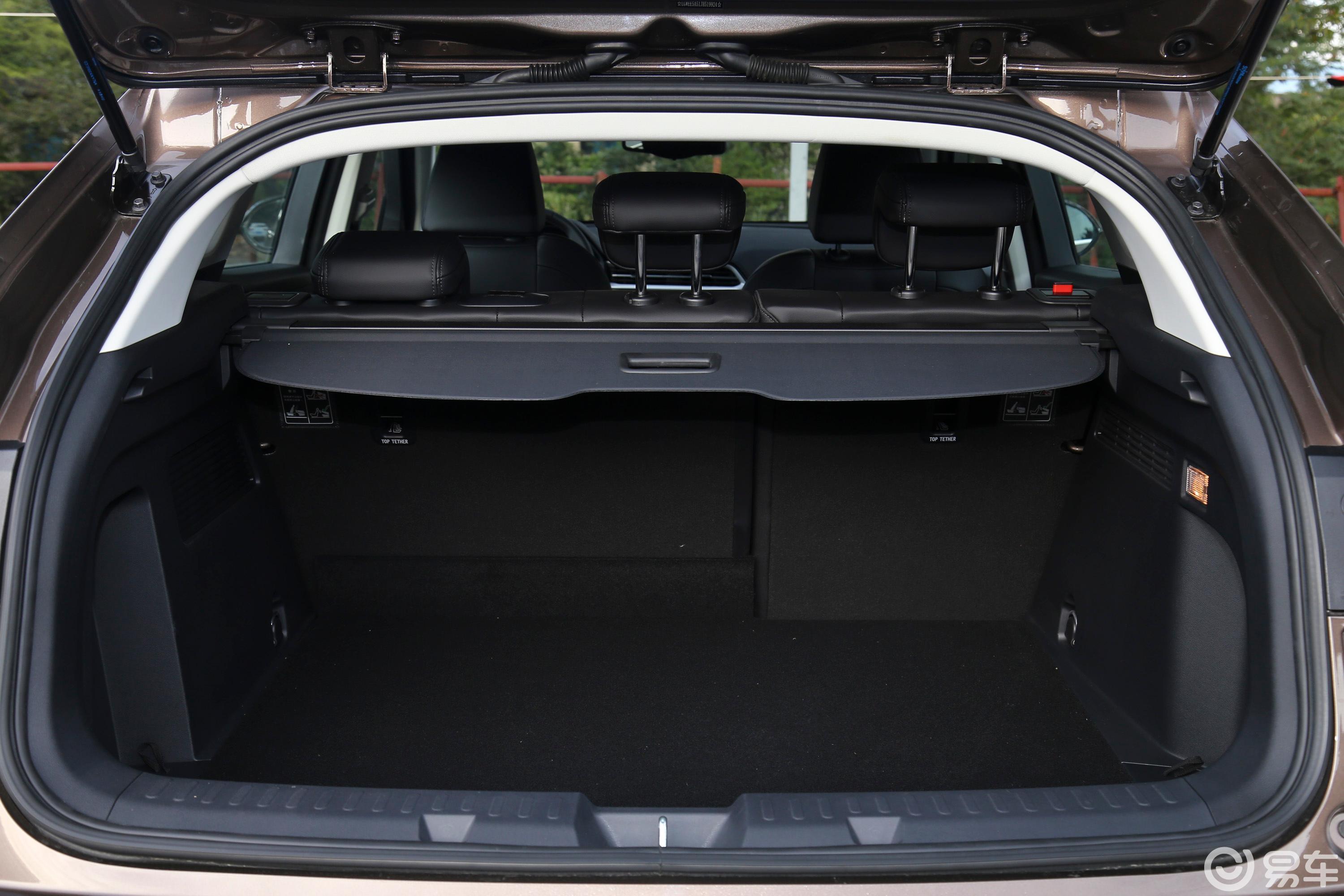 【哈弗f52018款1.5t 双离合 i范空间汽车图片-汽车图片大全】-易车