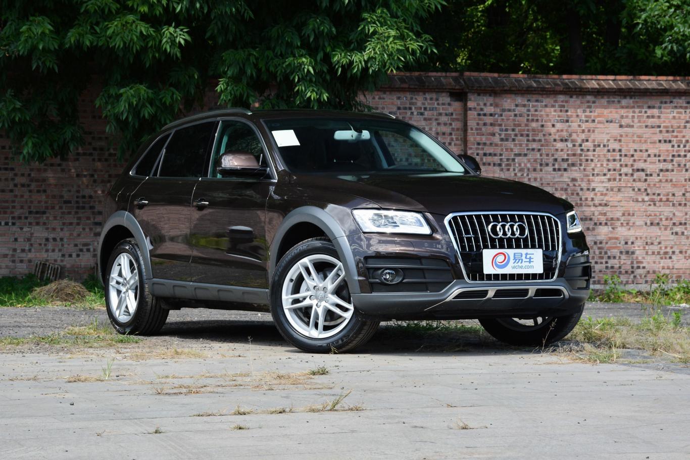 奥迪q5典藏版 40 tfsi 技术版外观