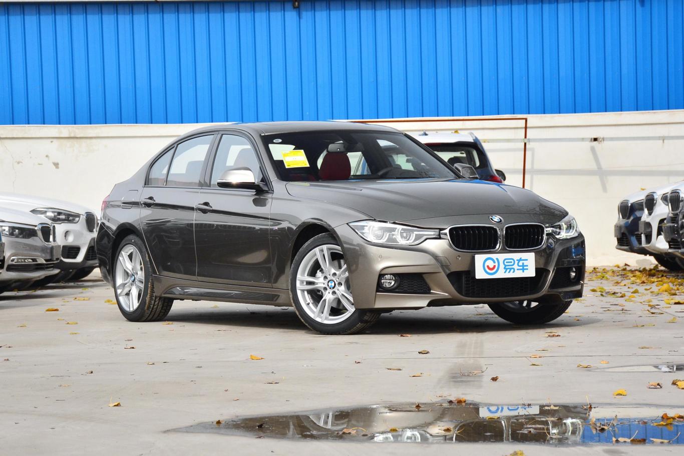 宝马3系320i m运动版侧前45度车头向右水平