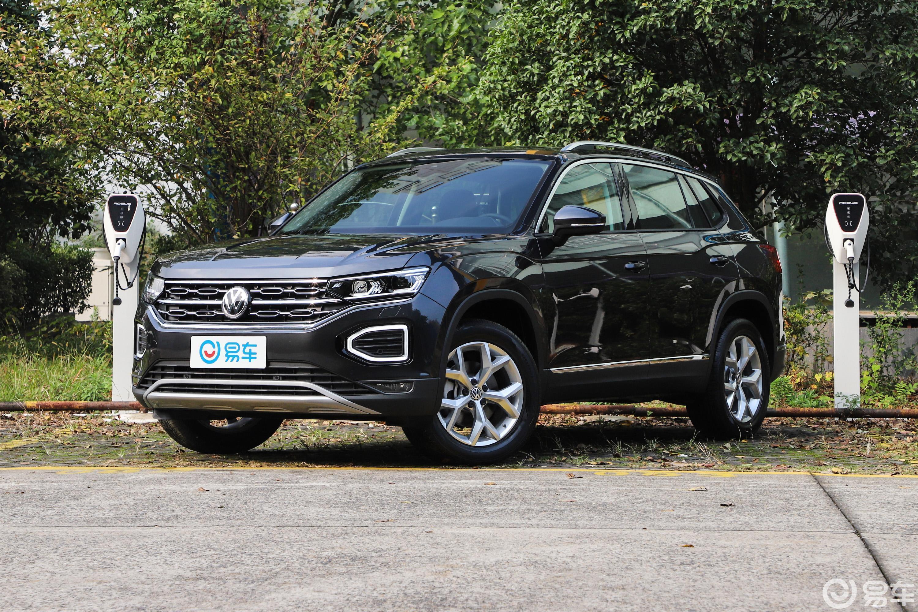 【探岳2019款330tsi 双离合 两驱 豪华型 国v侧前45度车头向右水平