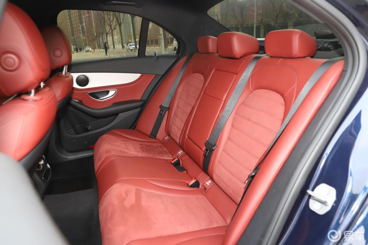 【奔驰c级2019款c 260 运动版后排座椅汽车图片-汽车图片大全】-易车