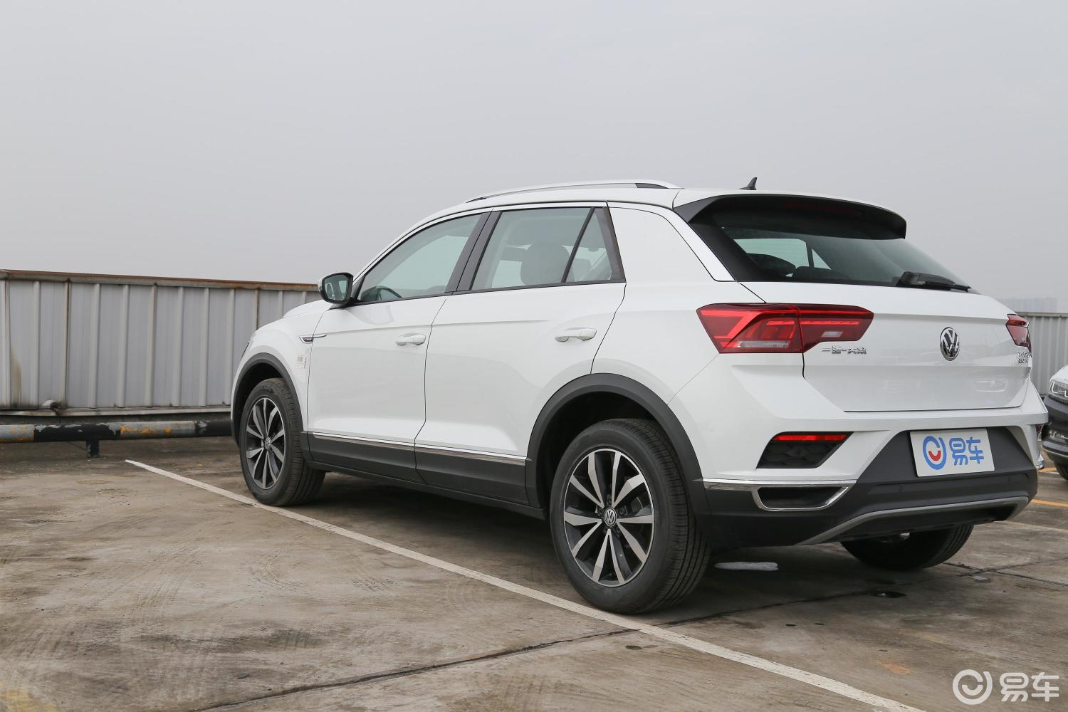 【探歌2018款230tsi 双离合 两驱 时尚型 国v侧前45度车头向右水平