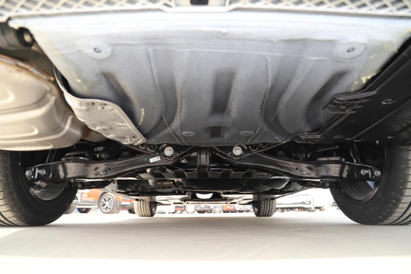 凌渡280tsi 双离合 舒适版 国v后悬架整体