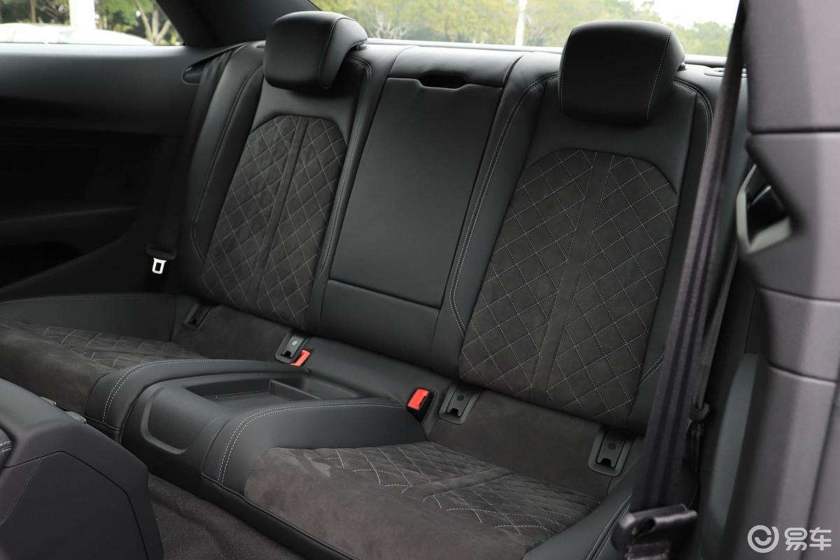 【奥迪rs 52019款2.9t coupe后排座椅汽车图片-汽车图片大全】-易车