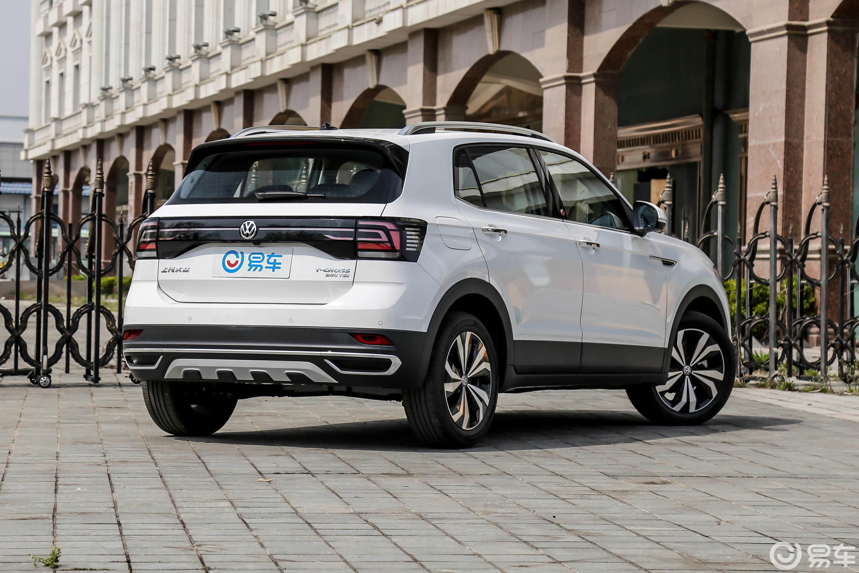 5l 手自一体 风尚版 280tsi 双离合 舒适版 1.5l 手自一体 舒适版