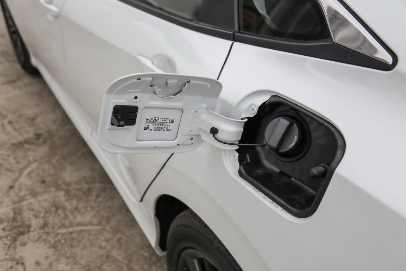 【思域220turbo cvt 劲动版 国v油箱盖图片-汽车图片大全】-易车