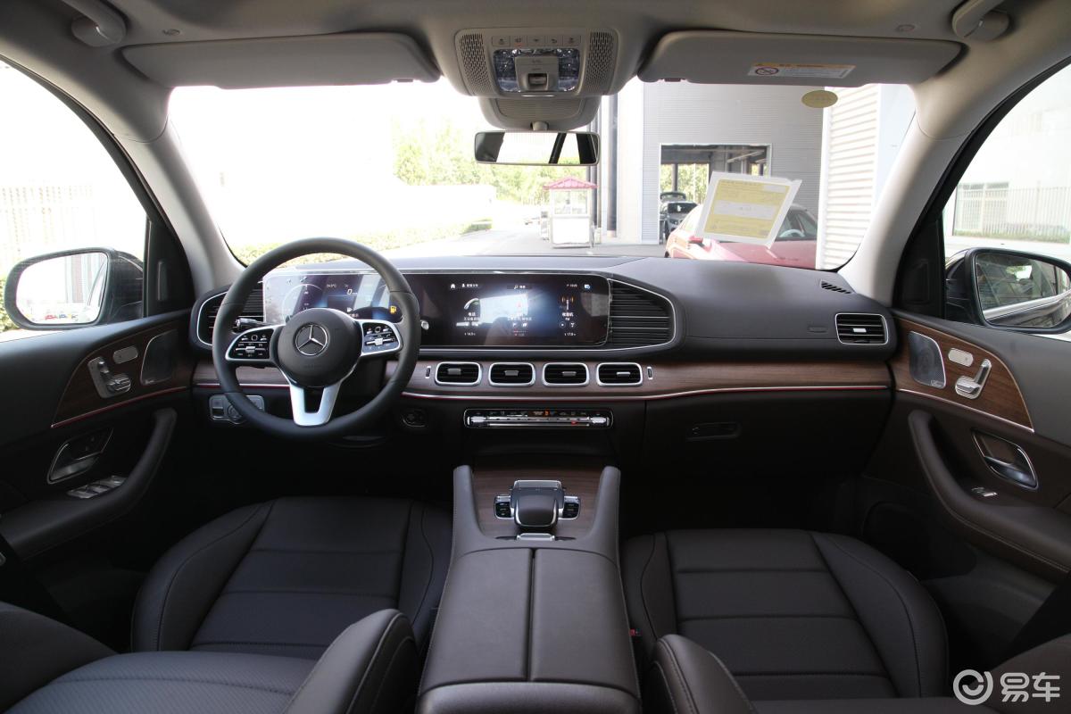 【奔驰gle2020款gle 350 4matic 豪华版内饰全景正拍汽车图片-汽车