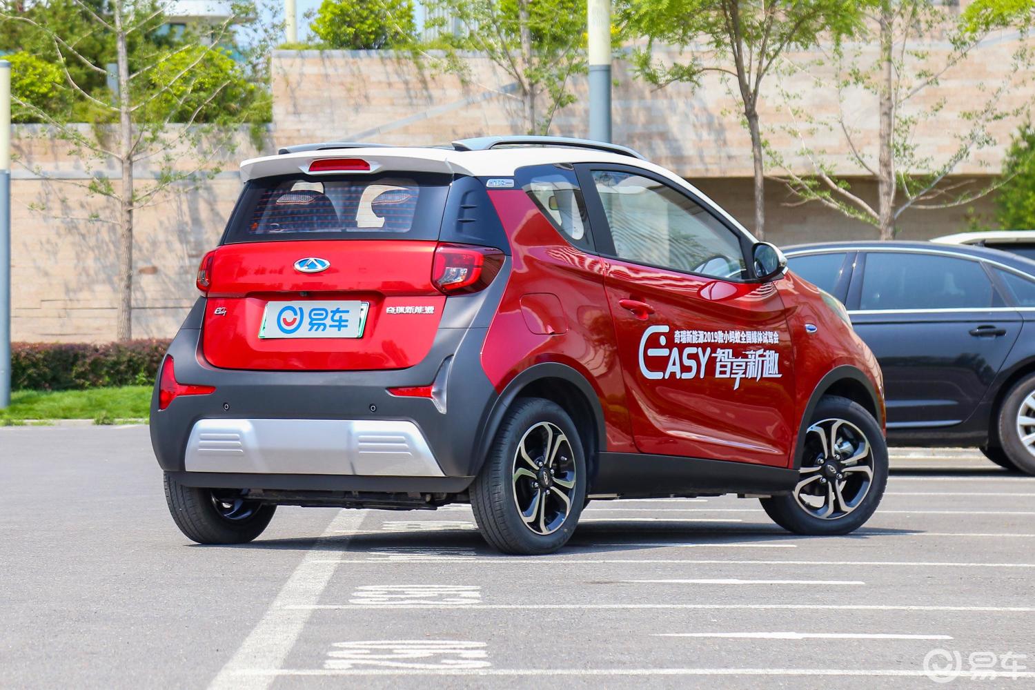 【奇瑞eq12019款小蚂蚁400 智炫版 35kwh 4座侧后45度车头向右水平