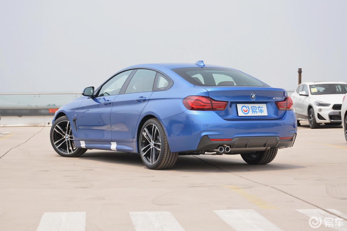 【宝马4系2019款四门轿跑车 430i m运动曜夜版侧后45度车头向左水平