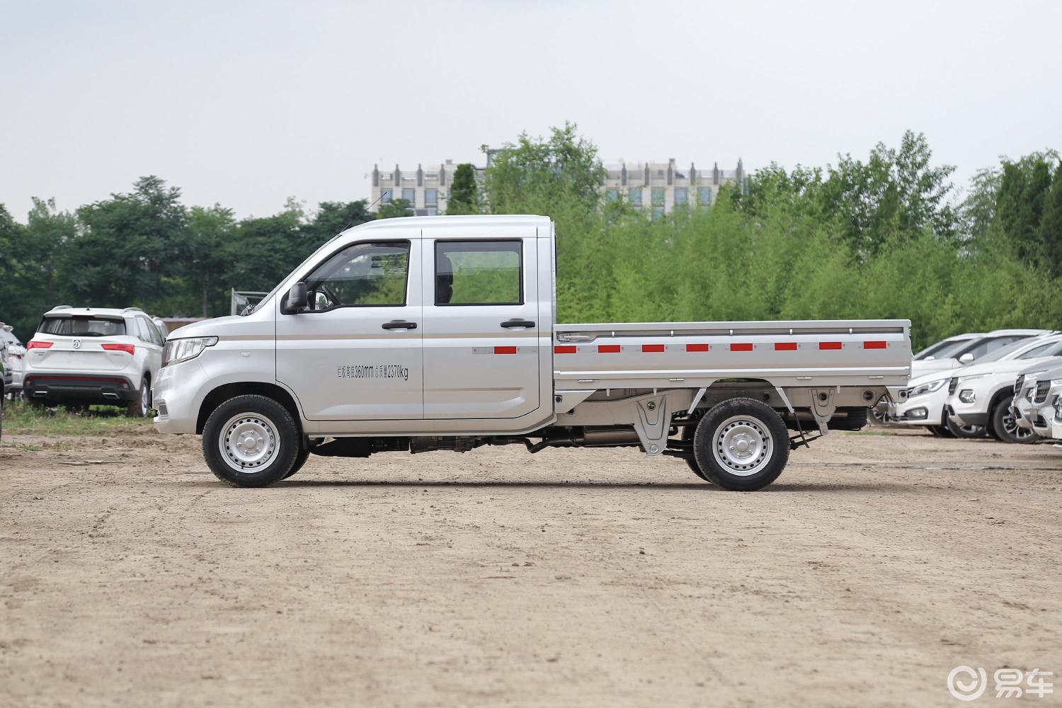 1.8l 手动 双排 国vi