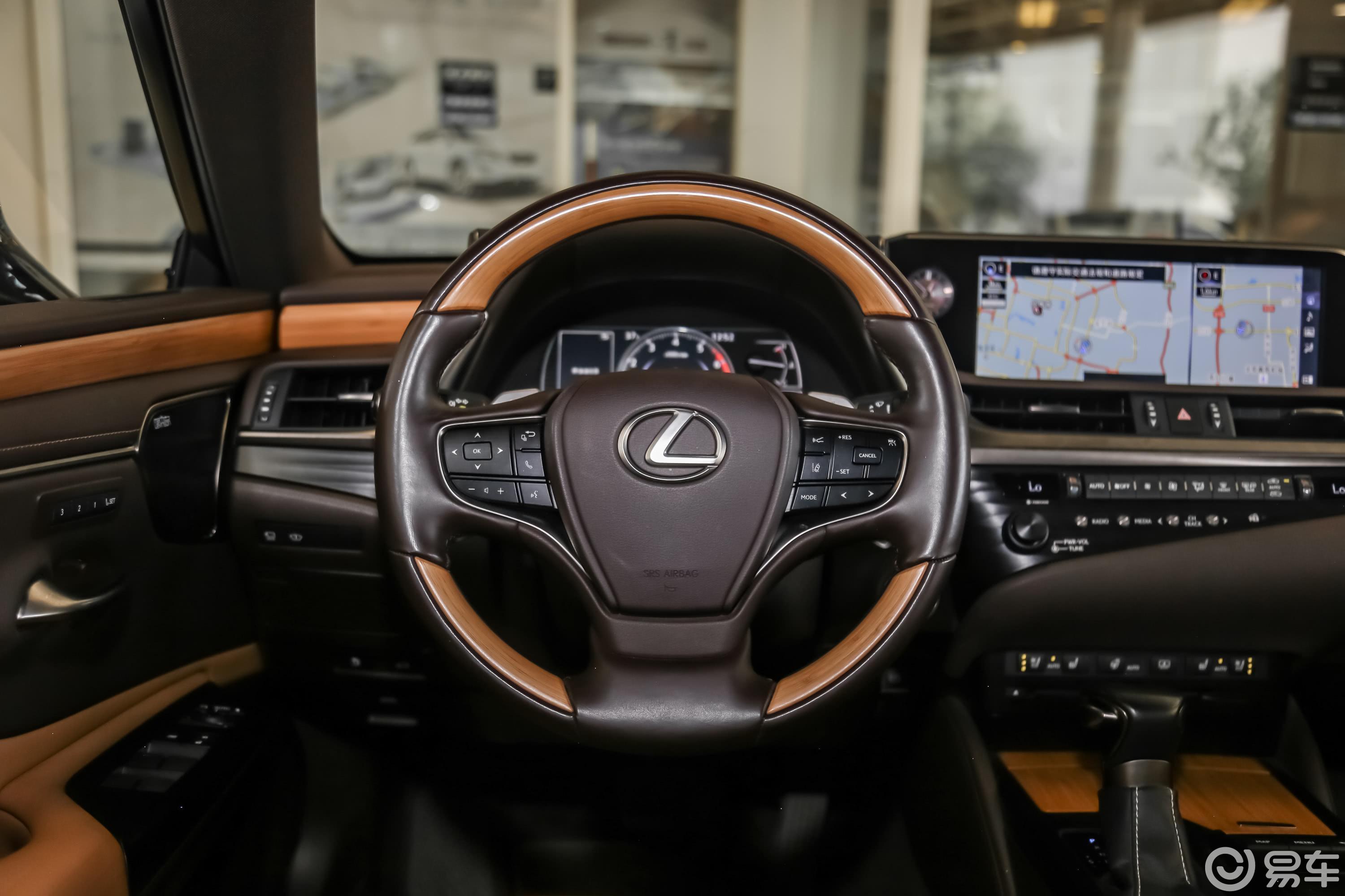 【雷克萨斯es2018款300h 行政版 国vi方向盘汽车图片-汽车图片大全】