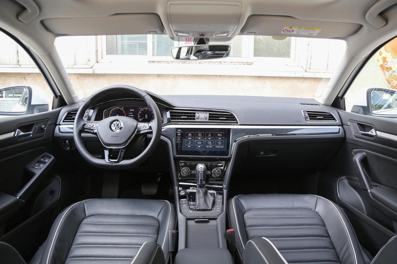 凌渡280tsi 双离合 豪华版 国vi内饰全景正拍