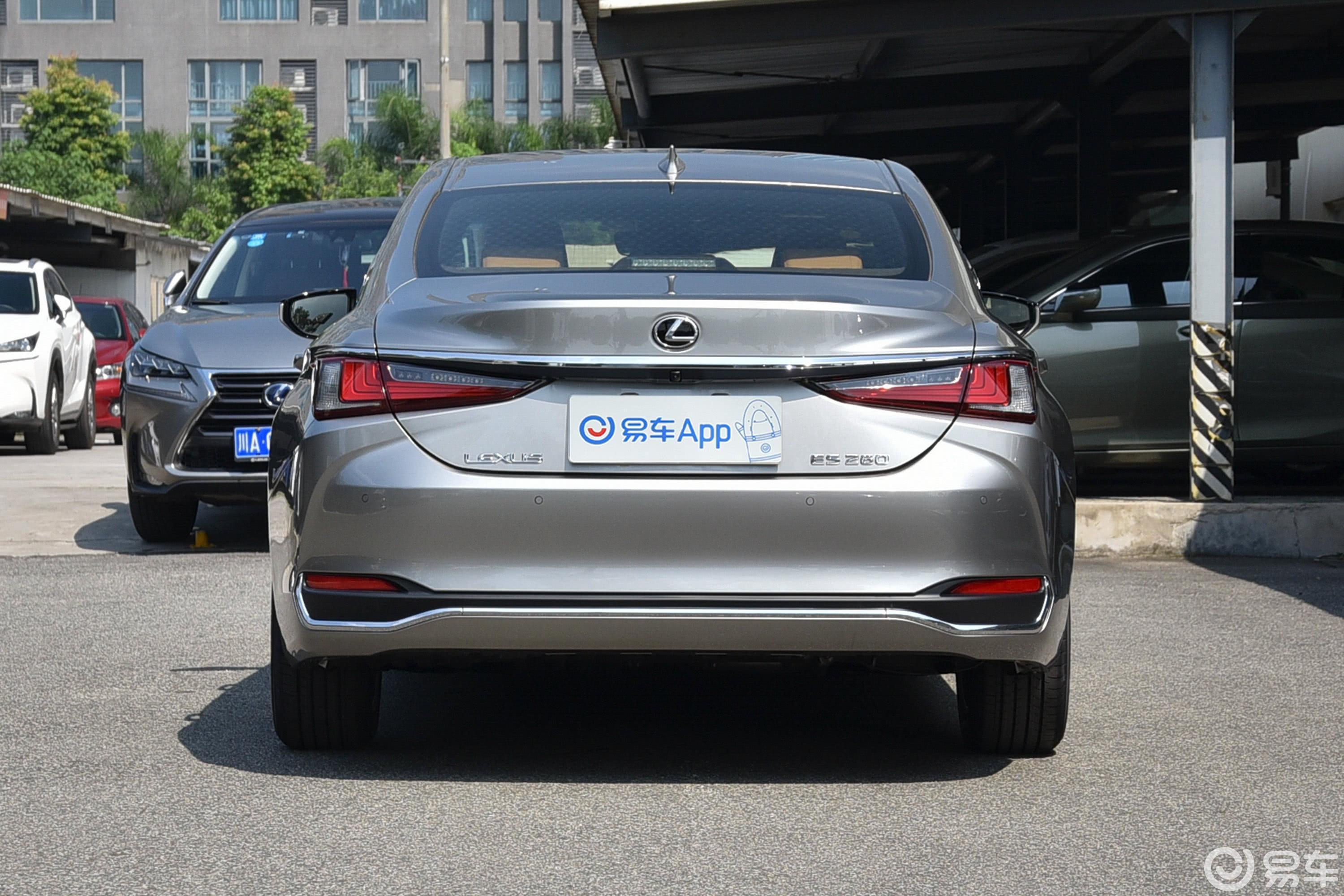 【雷克萨斯es2018款260 卓越版 国vi正后水平汽车图片-汽车图片大全】