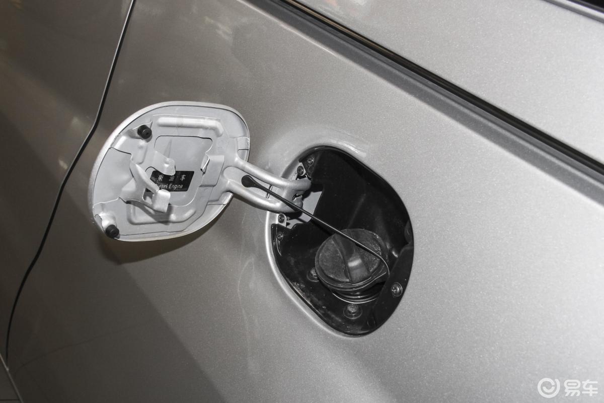 9cti 手动 商务版 柴油油箱盖汽车图片-汽车图片大全】-易车