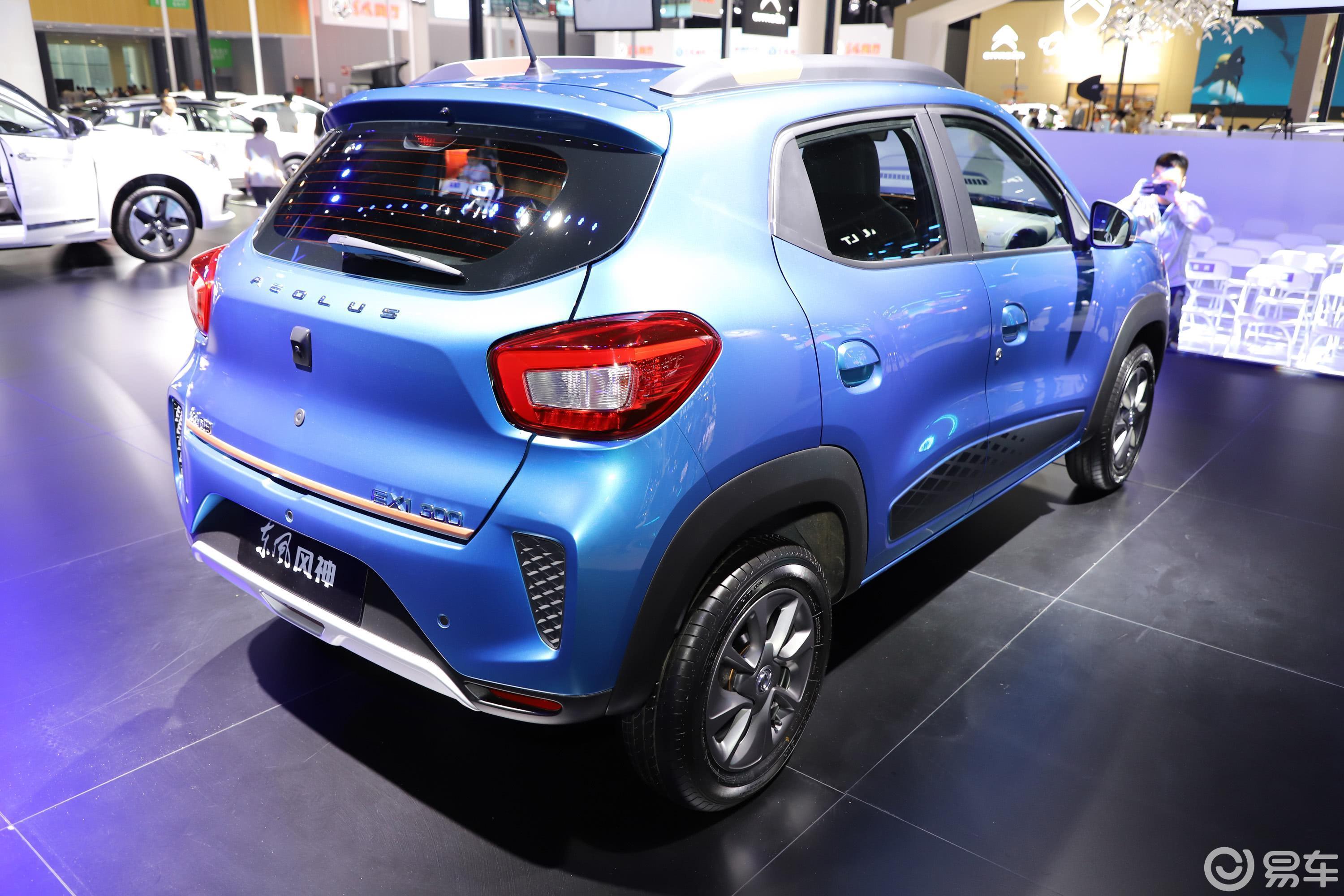 【风神ex12019款顶配版汽车图片-汽车图片大全】-易车