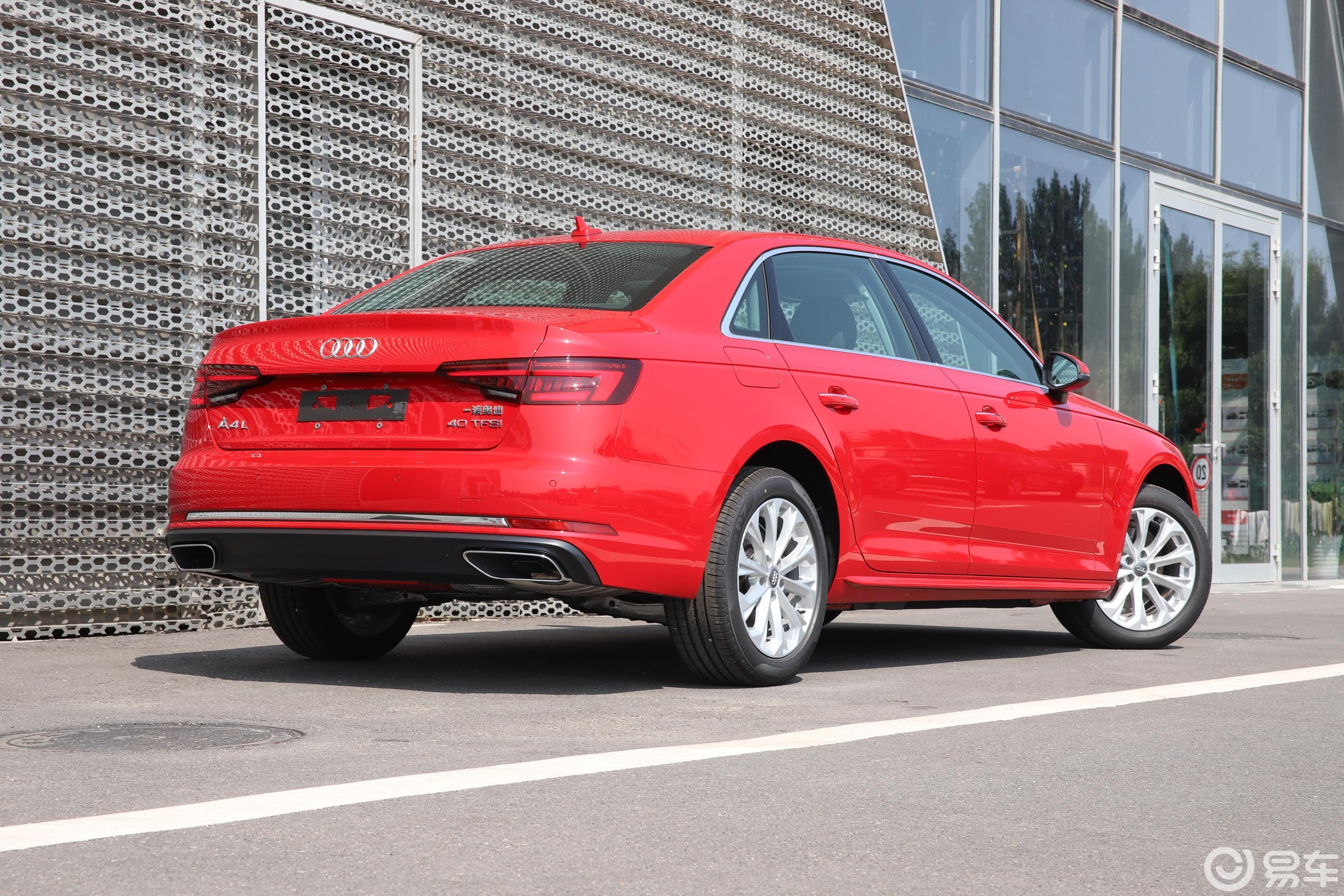 【奥迪a4l2019款40 tfsi 进取版 国vi侧后45度车头向右水平汽车图片