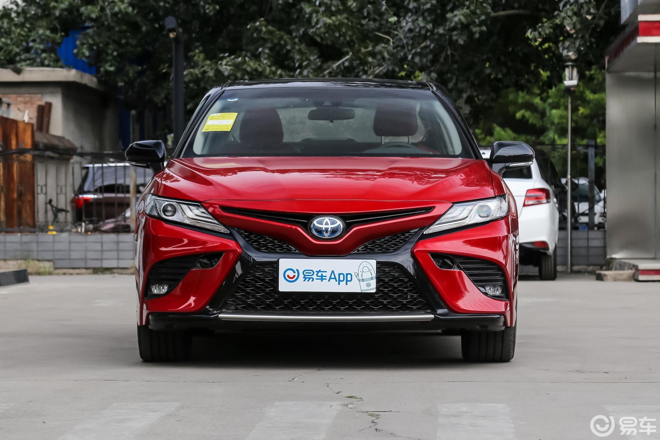 【凯美瑞2019款双擎 2.