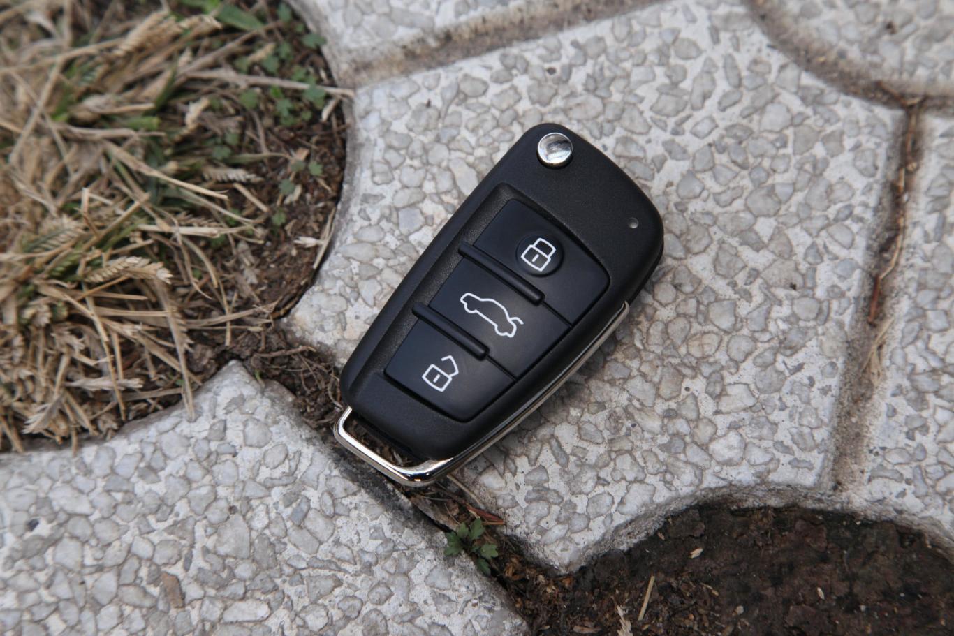 奥迪a3limousine 35 tfsi 时尚型钥匙正面