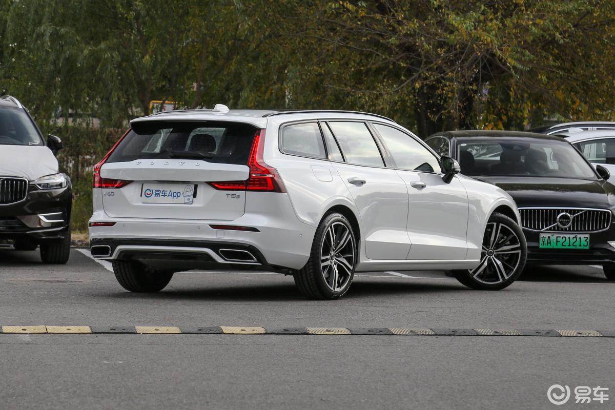 【沃尔沃v602020款t5 智雅运动版侧后45度车头向右水平汽车图片-汽车