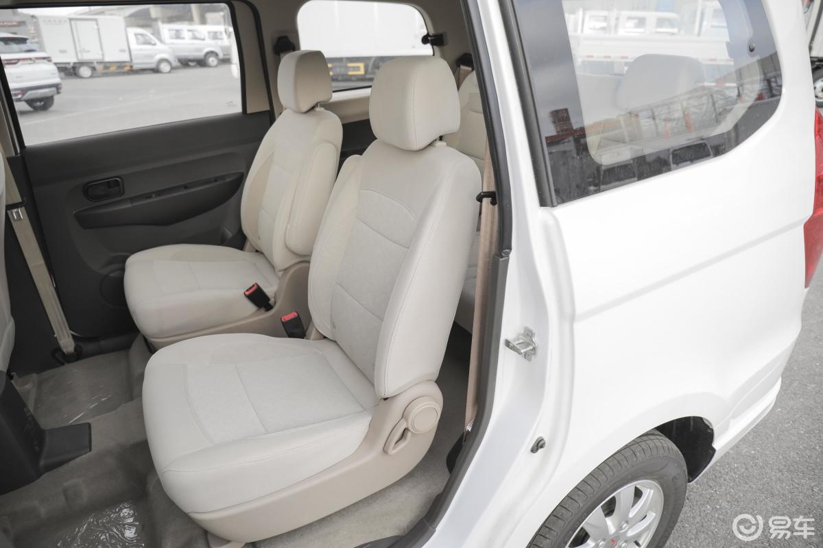 【五菱宏光s2018款经典版 1.