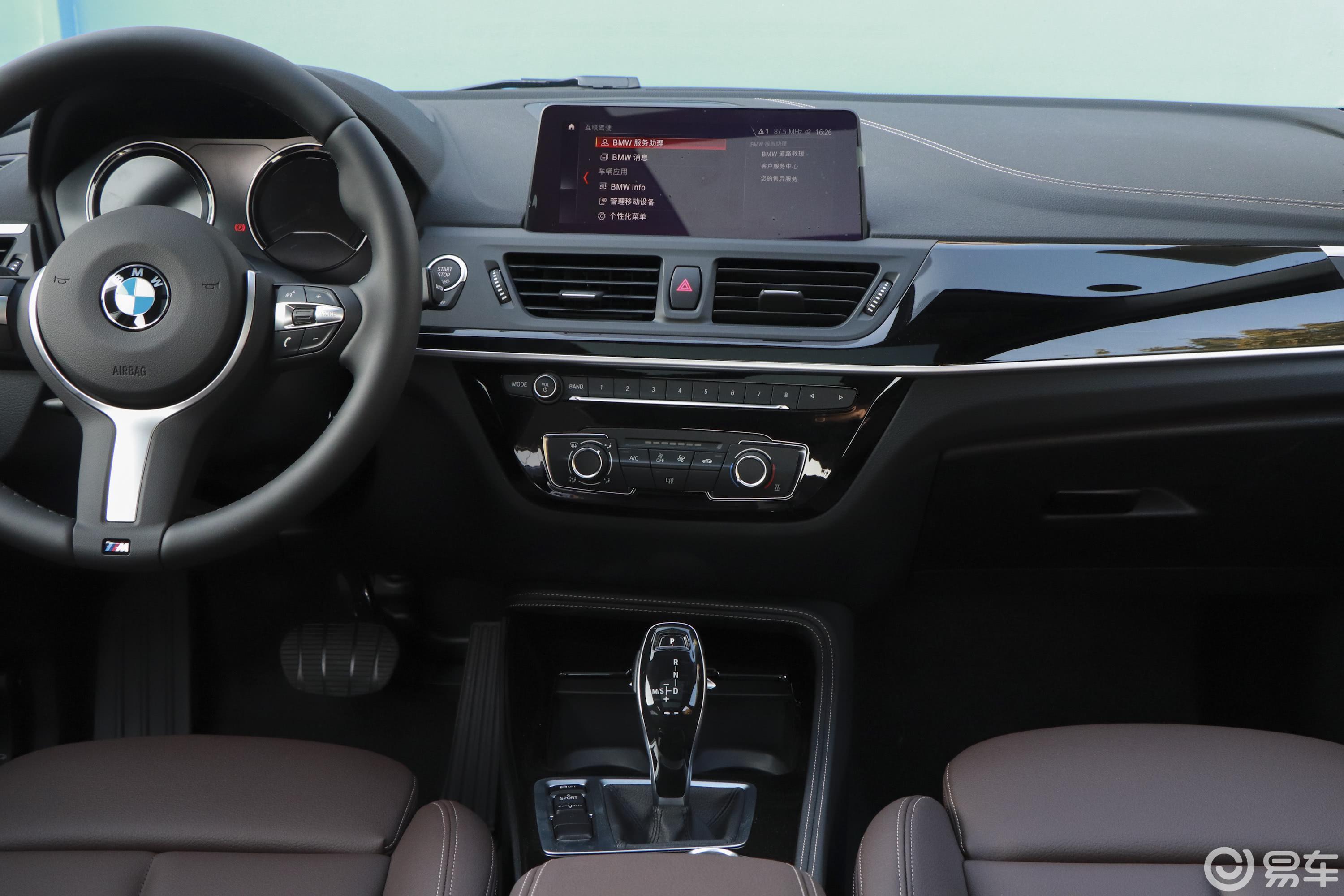 【宝马1系2020款120i m运动套装中控台整体汽车图片-汽车图片大全】