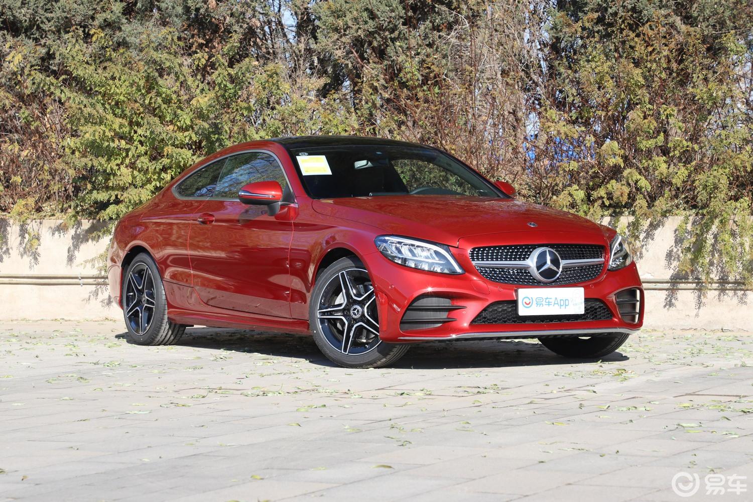 【奔驰c级(进口)2020款c 260 轿跑车侧前45度车头向右水平汽车图片