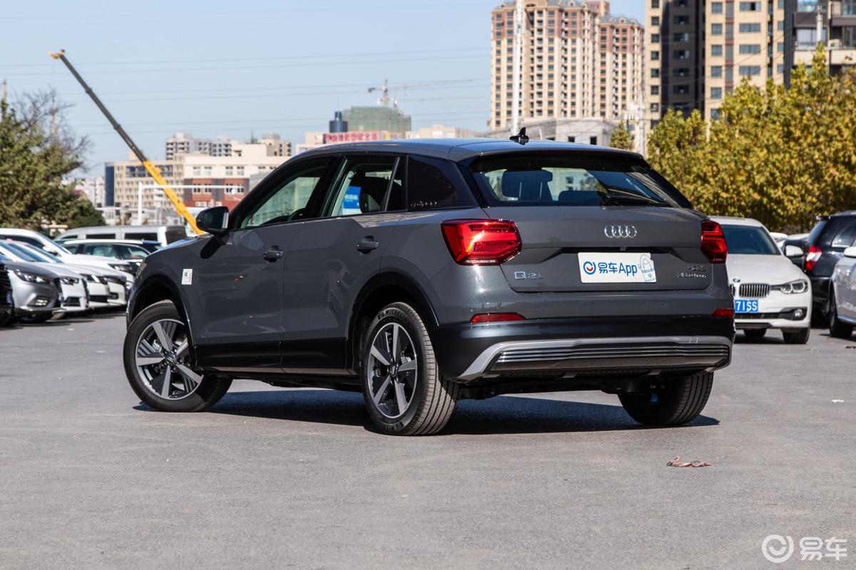 【奥迪q2l 纯电动2020款纯电智享型侧后45度车头向左水平汽车图片