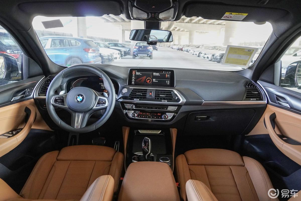 【宝马x42020款xdrive25i m越野套装内饰全景正拍汽车图片-汽车图片