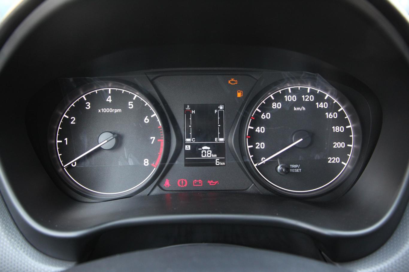 瑞纳1.4l 手动焕新版仪表盘