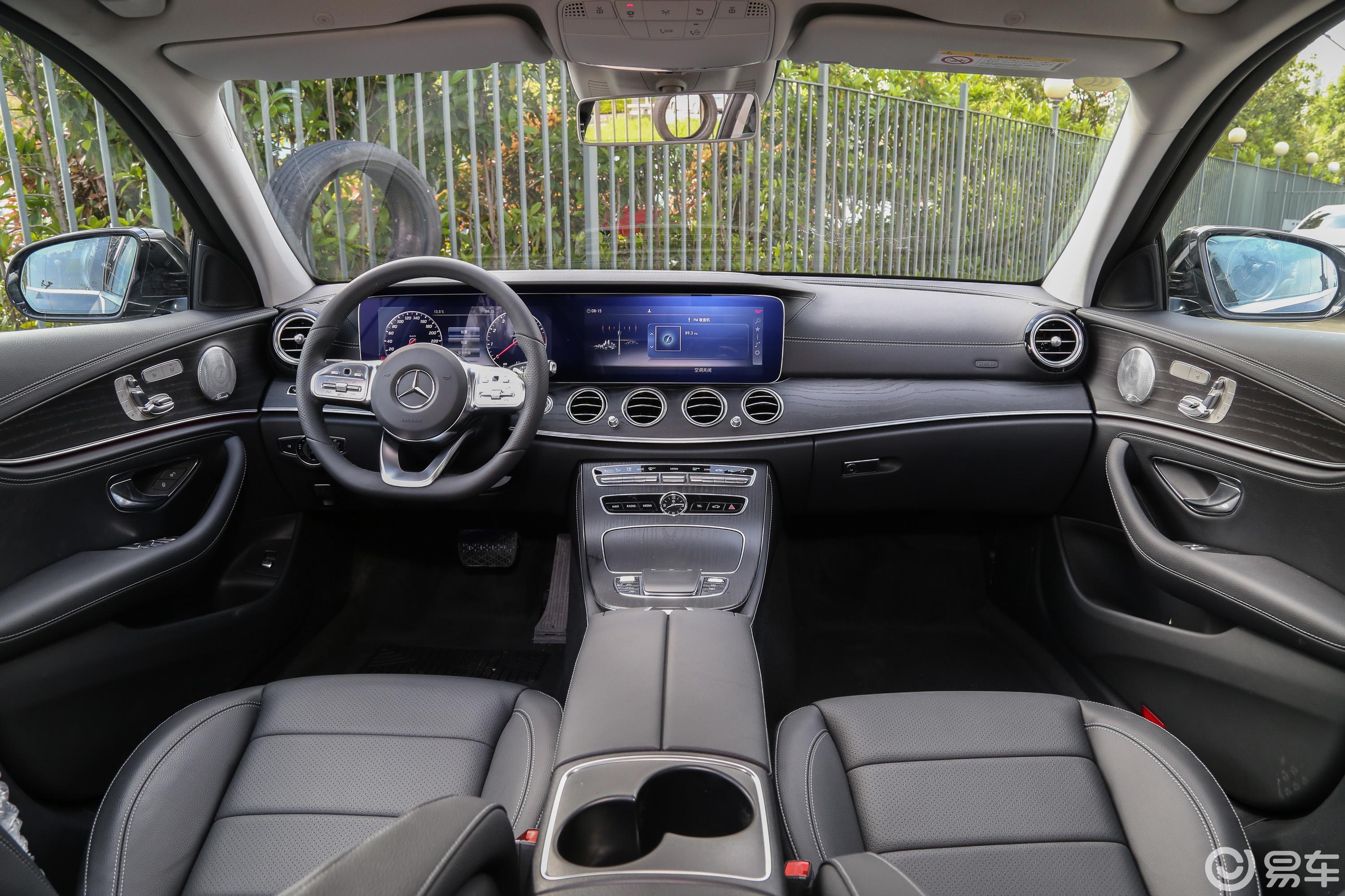 【奔驰e级2020款改款 e 300 l 运动殊享版内饰全景正拍汽车图片-汽车