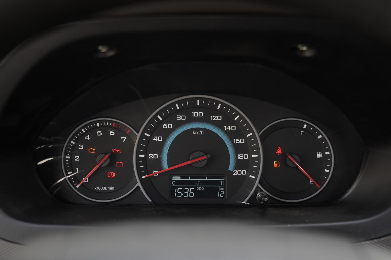 五菱荣光新卡1.8l 手动 单排 国vi仪表盘