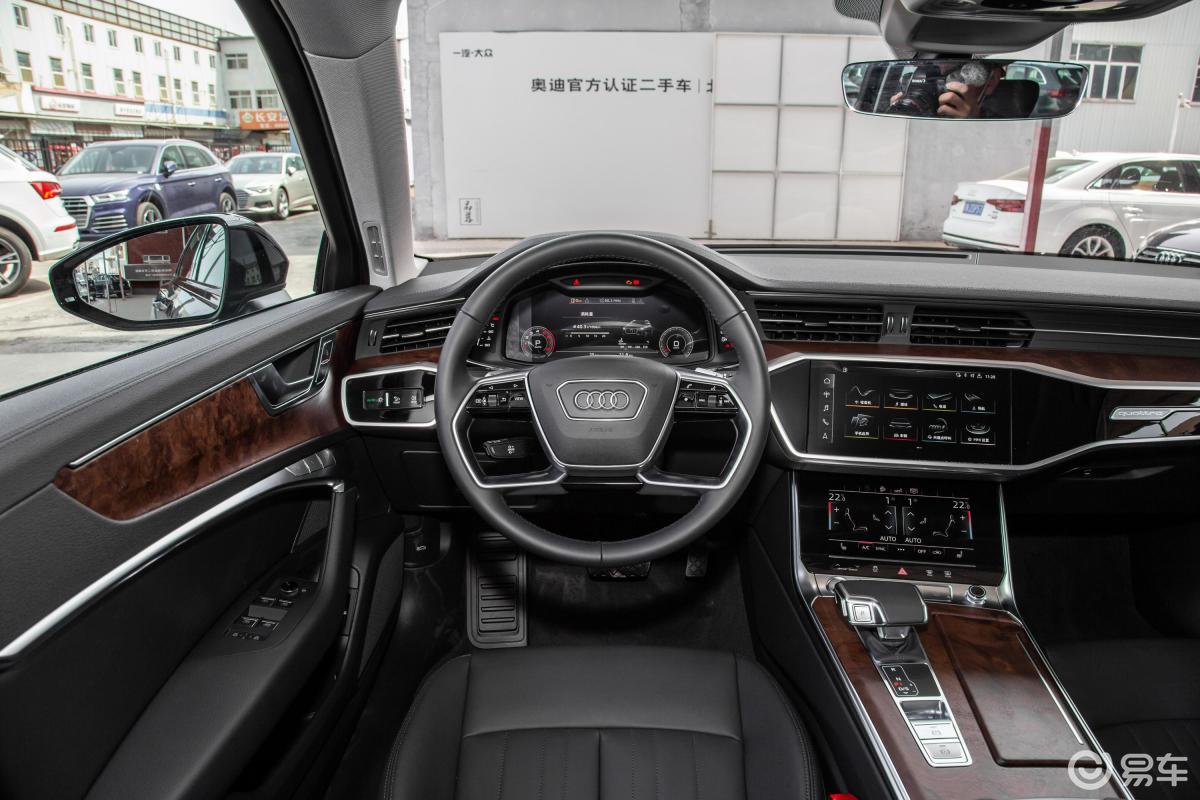 【奥迪a62020款allroad quattro 探索家 55 tfsi 尊享越野型驾驶位