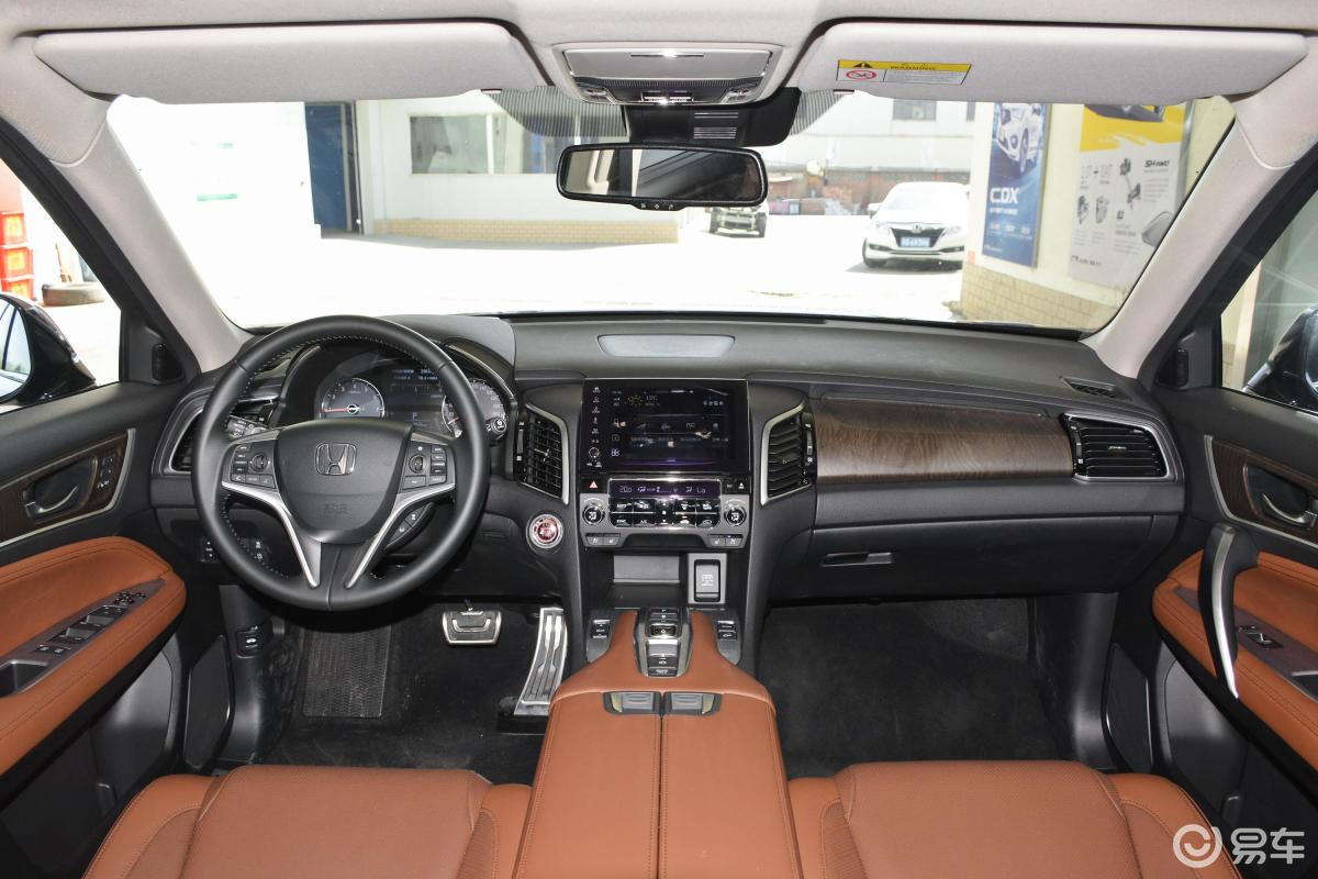 【冠道2020款370turbo 手自一体 四驱 至尊版内饰全景正拍汽车图片