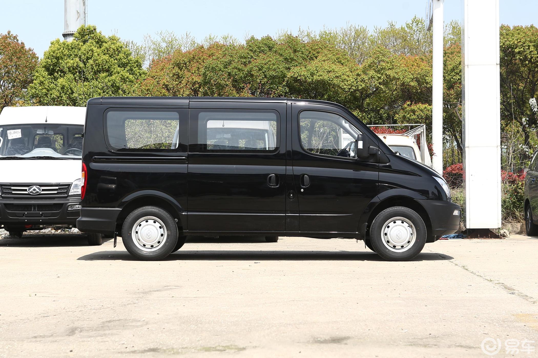 上汽大通  上汽maxus v80  2019款  2019款  2018款  2017款  2015款