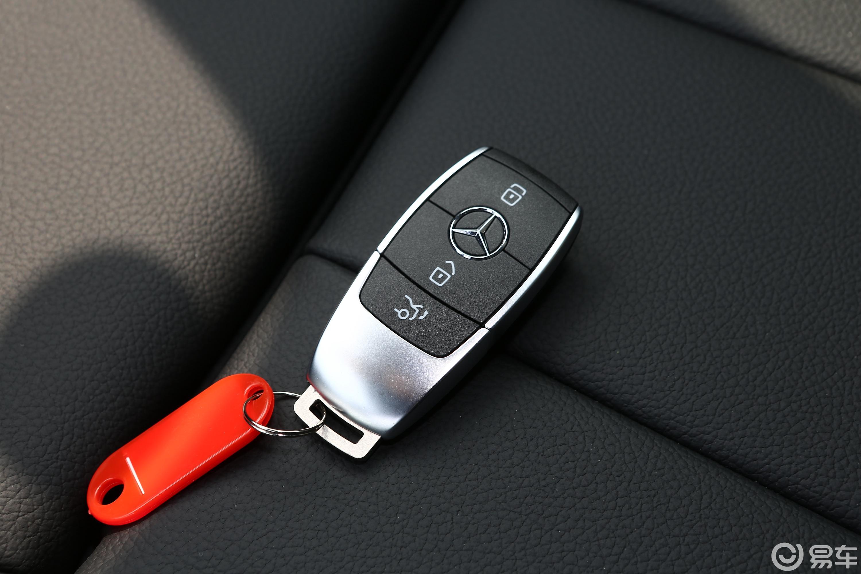 【奔驰glb2020款改款 glb 200 动感型内饰汽车图片-汽车图片大全】