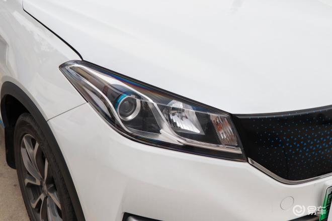 瑞驰新能源s513和奇瑞舒享家的图片对比-易车