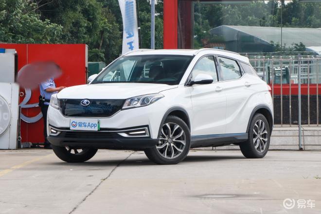 瑞驰新能源s513和奇瑞舒享家的图片对比-易车