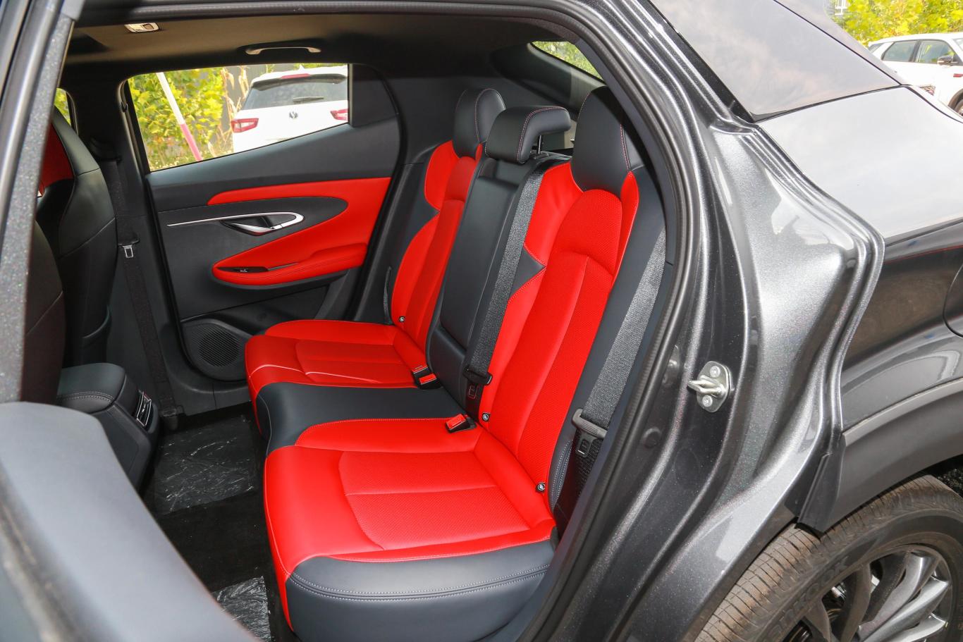 长安uni-t1.5t 双离合 豪华型后排座椅