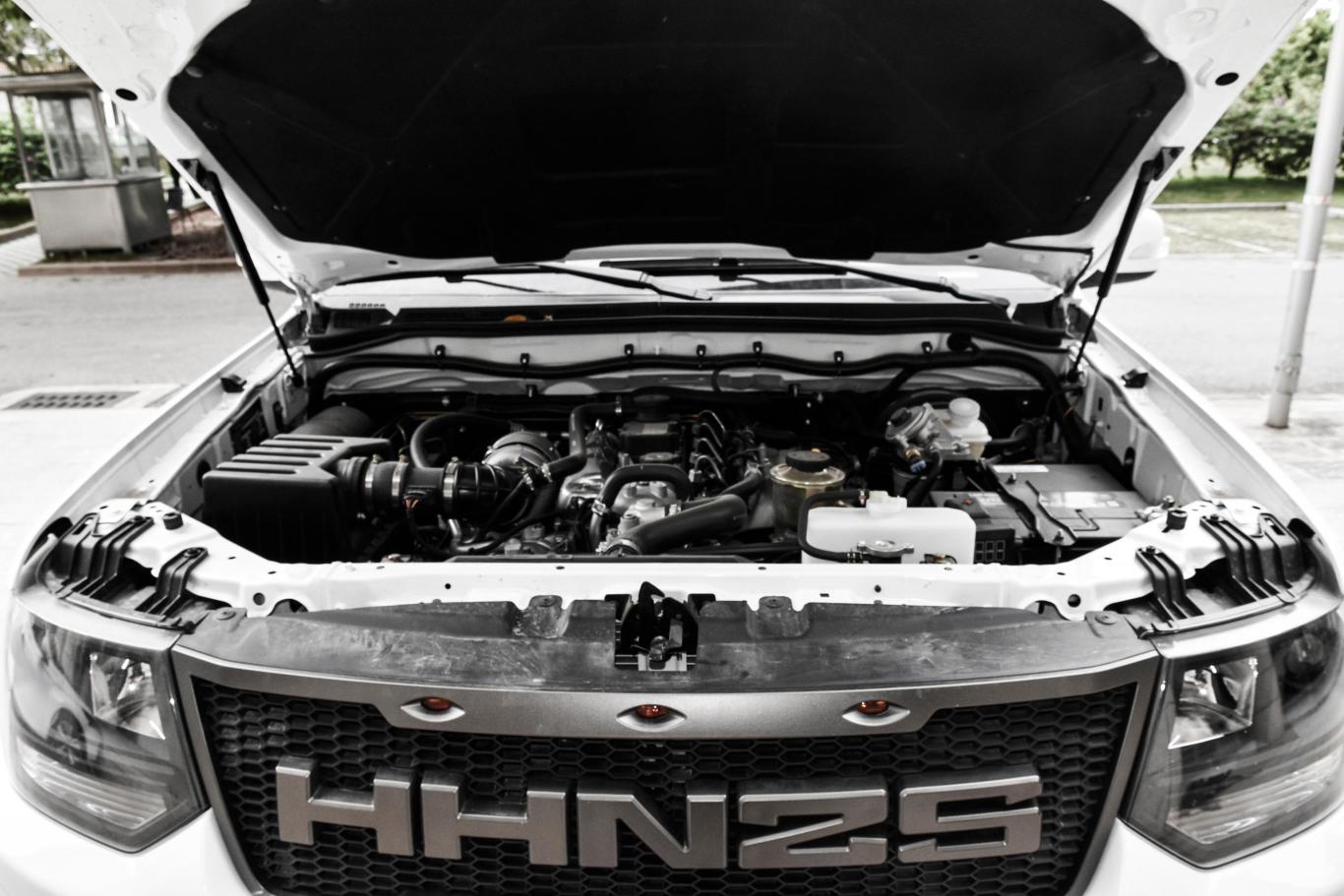 黄海n2s2.4t 手动 两驱 精英版 汽油 国vi发动机舱整体