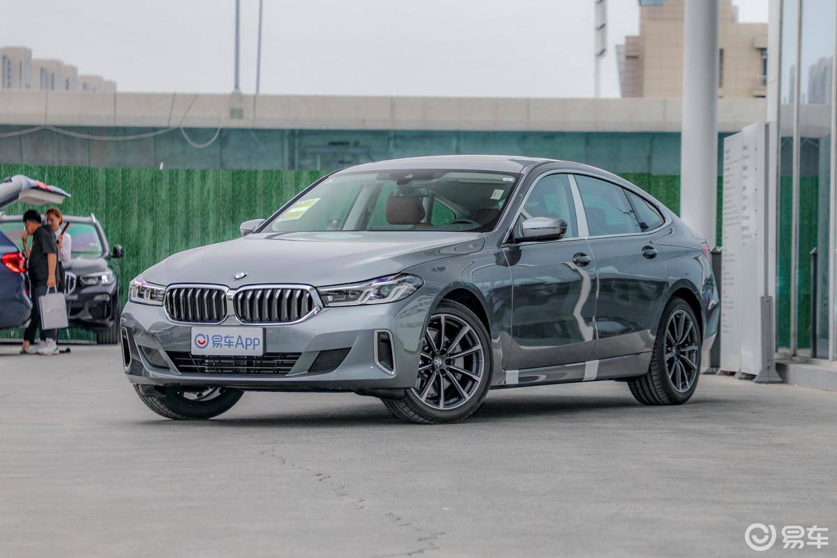 【宝马6系gt2021款630i 豪华设计套装侧前45度车头向左水平汽车图片