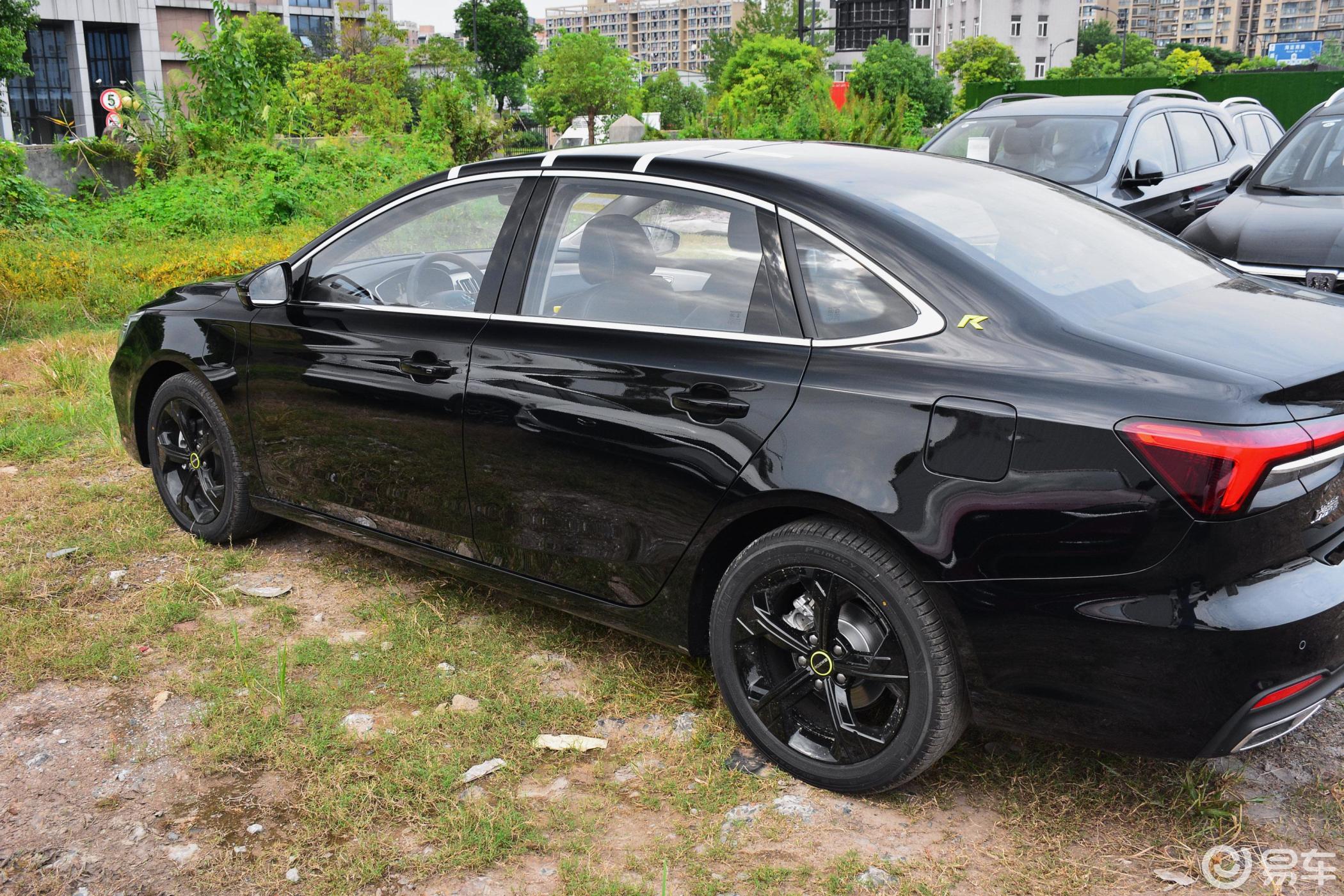 【荣威ei6 max 插电混动2020款1.