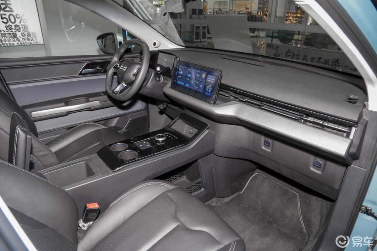 【爱驰u52019款ing 内饰全景副驾驶员方向汽车图片-汽车图片大全】